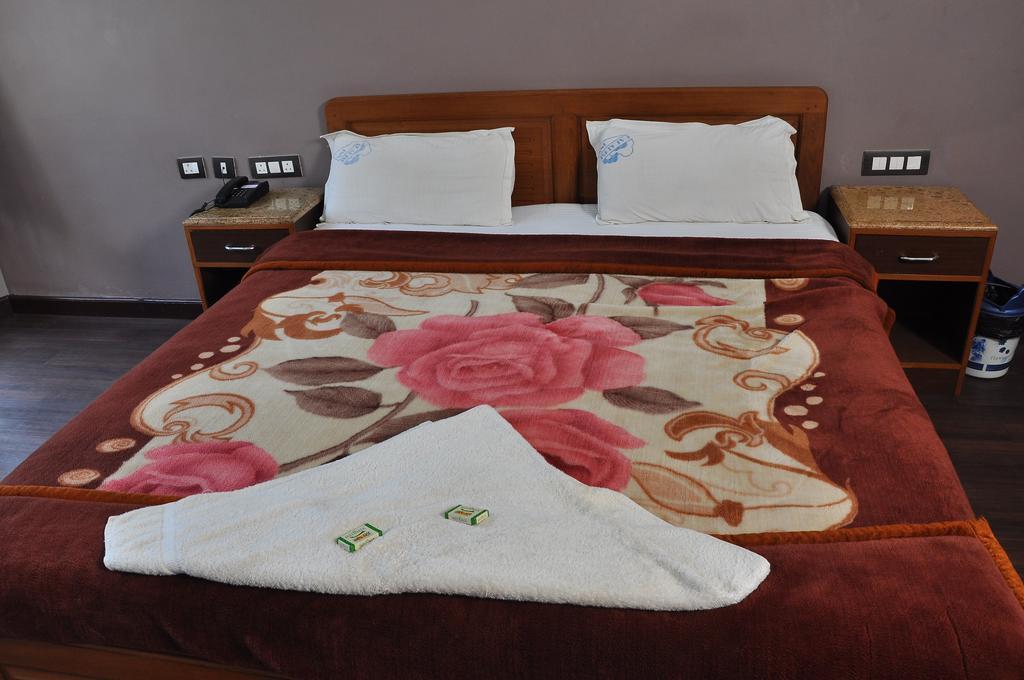 Grand Paradise Inn Kodaikanal Room photo